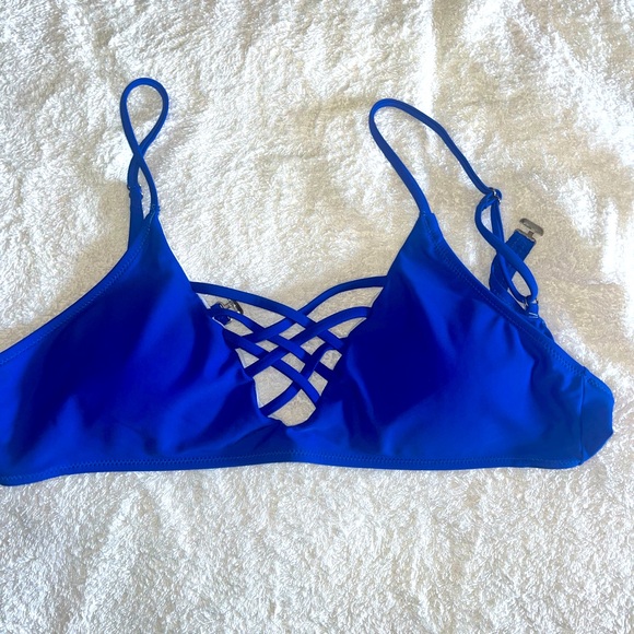 Girls  bikini Blue and White. Size XL. Polyamid/Elastin. Like New👙 - Picture 4 of 12